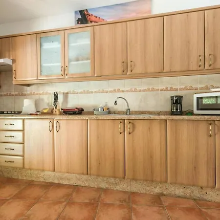 Reina Del Atlántico By Rivero Villa