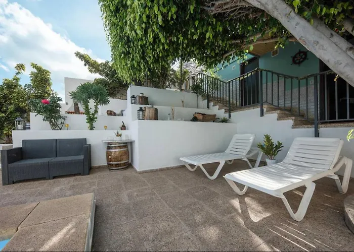 Reina Del Atlantico By Rivero * קנדלריה