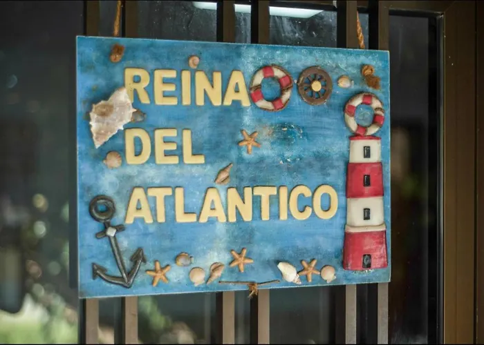 Reina Del Atlantico By Rivero *